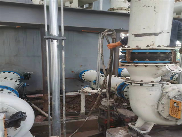 青山湖设备基础沉降下沉注浆加固增加荷载